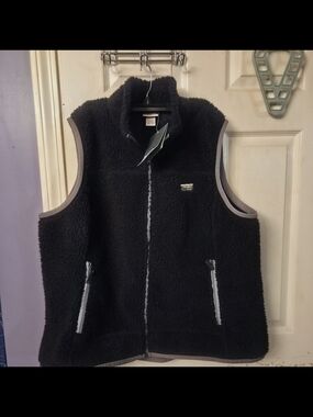 LL BEAN Black Sherpa Fleece Vest
